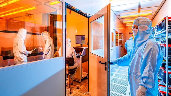 CMi — Center of MicroNanoTechnology